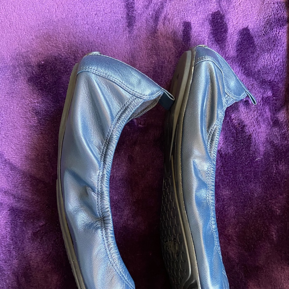 Cole Haan ballet flats. Size 9B. - Picture 4 of 7